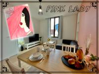 B&B Chalon-sur-Saône - Le Pink Lady - Centre Ville - Maison Boucicaut - BY PRIMO C0NCIERGERIE - Bed and Breakfast Chalon-sur-Saône