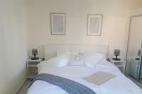 Superior One-Bedroom Apartment with Balcony