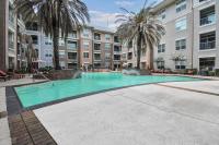 Lux Mid-Rise Walking Distance to NRG Stadium - Ferienwohnung