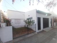 BEELAPT - Casa entera amplia, confortable y segura con garage exclusivo y parrilla - B&B