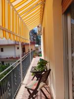 Mungi bay, flat with sea view roof top terrace - B&B