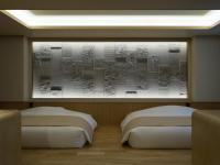 303 Suite with View Bath - Non Smoking