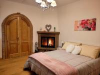 Zimmer mit Kingsize-Bett