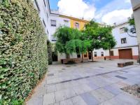 San Pedro Parking Gratis Coche Mediano - B&B Córdoba