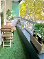 Spacious Cozy Apartment close Paris & Flea Market at St Ouen - B&B