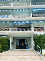 Très bel appartement sur la plage avec grande terrace face à la mer! La Goelette - B&B