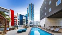 B&B San Diego - Stunning Apartment By Petco Park! - Bed and Breakfast San Diego