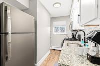 Luxury King Suite - Newly Renovated in Mt. Clemens - Chambres d’hôtes Mount Clemens