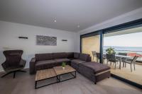 Apartment mit 3 Schlafzimmern und Balkon