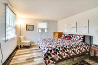 4 Mi to Dtwn Rochester: Charming Apt w/ Patio! - B&B Rochester