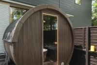 Fandina細原,北欧サウナと露天風呂を満喫,ルクルーゼの鍋と食器で統一されたカジュアルヴィラ - B&B Kitakaruizawa