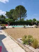 Ardèche les cigales gîte églantier avec piscine partagée - Ferienwohnung Grospierres