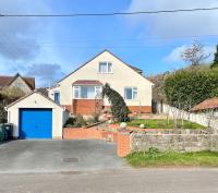 Modern and cosy 4 bedroom home in the Mendip Hills, North Somerset - Chambres d'hôtes Axbridge