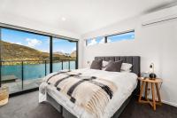 Contemporary & Picturesque - 4 Bedroom House - Chambres d'hôtes Queenstown