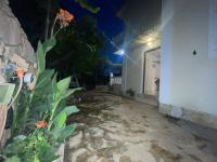 Miranda's Apartments & Rooms - Ferienwohnung Saranda