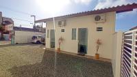 Suítes a 100m da praia e 800m do Beto Carrero - B&B