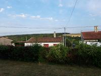 Gite EUGENIE dans les remparts - Bed and Breakfast