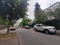 Camera Doppia con Letti Singoli e Bagno in Comune