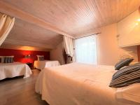 Familienzimmer mit Bergblick