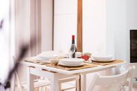 Villa Cadena | Centro | Scalpers Home y Arcade - B&B Saragozza