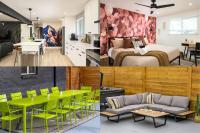 Wild West Disco Haus! New Hot Tub, Patio + Gym - B&B Denver