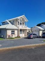 Caribbean Estates Villa Raiya- First choice !!! 4 bedrooms with ensuite bathrooms - Chambres d'hôtes Port Edward