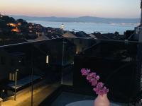 Modern Sunset Sea View Apartment with Large Terrace - Immortelle - B&B Sutivan