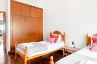 Twin Room with Shared Bathroom