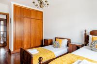 Twin Room with Private Bathroom