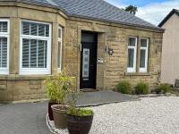 Luxury 2 Bedroom Cottage - Chambres d’hôtes West Calder