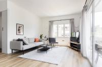 Breezy 2BR Apartment by Marina Flisvos by UPSTREET - B&B Athens