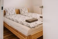 Deluxe Queen Suite