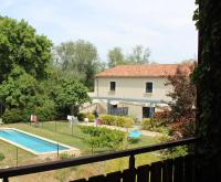 2 bedroom home with shared pool in lovely market town of Olonzac in wine region - Chambres d'hôtes Olonzac