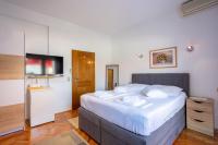 Double Room with Balcony and Sea View