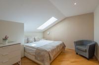 Penthouse Apartment (Private Parking)