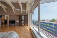 Penthouse Apartment (Private Parking)