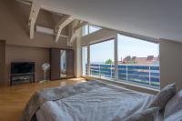 Penthouse Apartment (Private Parking)