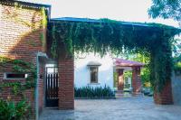 The New Crown Hotel - B&B Dambulla