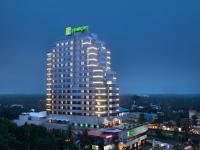 Holiday Inn Cochin, an IHG Hotel