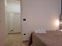 Apartamento de 1 dormitorio con balcón