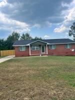 Cozy Brick Ranch Home owned and operated by an Army Soldier!! - B&B