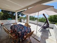 Apartment mit Terrasse