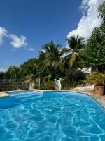 B&B Les Abymes - Bungalow Ixora - Bed and Breakfast Les Abymes