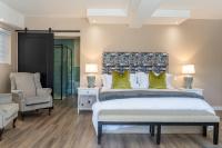 Junior Suite with Pool View