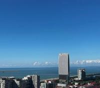 Квартира с шикарным видом и отдельной спальней - B&B Batum