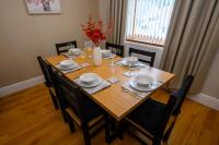 B&B Pontypridd - Heritage Cottage by StayStaycations - Bed and Breakfast Pontypridd