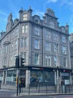 Modern apartment in Aberdeen City Centre, Guild street, free WiFi - Chambres d’hôtes