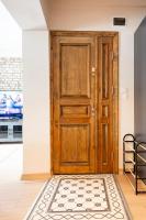 Discover the City on Cihangir - B&B