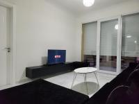 Modern Apartment 100 m from beach,Marina bay luxury resort - Chambres d'hôtes Vlora