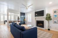 B&B Austin - 2 Bedroom East Riverside Home with Garage-Sleeps 6 - Bed and Breakfast Austin